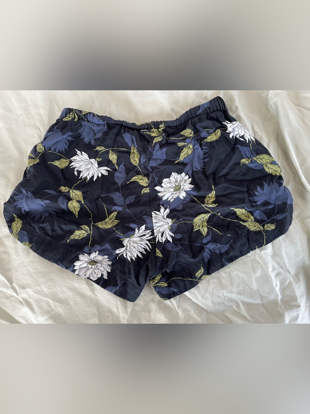 RVCA Dark Navy/Black Floral Print Shorts with Yellow-Green Leaves - Picture 3 of 4